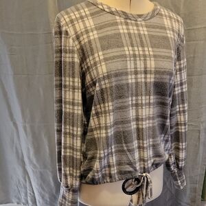 Plaid Long Sleeve Top - Gray